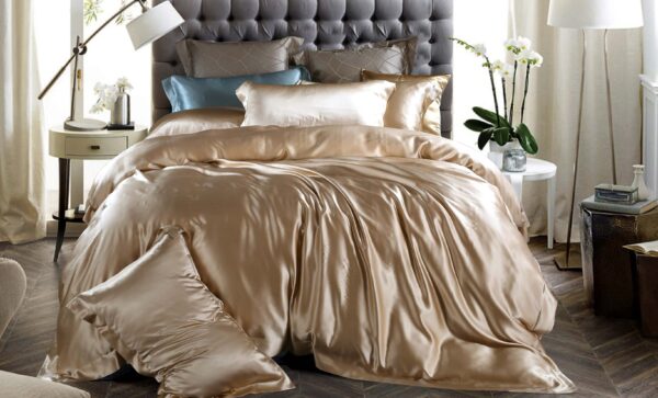 Light Mocha 25 Momme 4PCs Silk Sheet Set