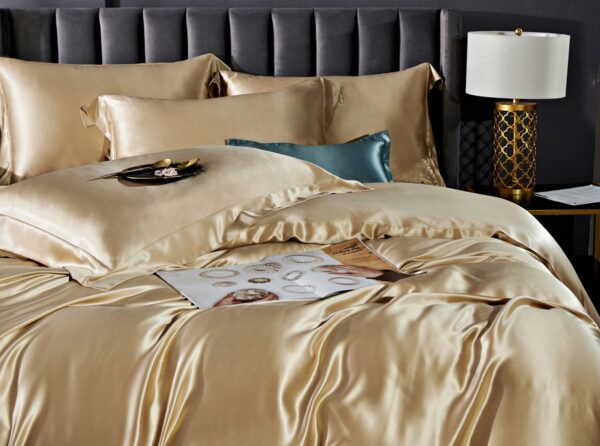 Gold 30 Momme 4PCs Silk Sheet Set - Image 4
