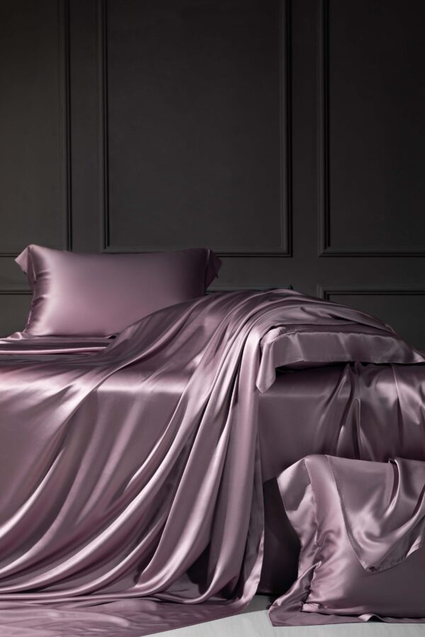 Lilac Purple 30 Momme 4PCs Silk Sheet Set - Image 3