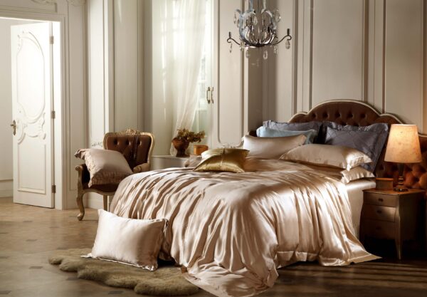 Light Mocha 25 Momme 4PCs Silk Sheet Set - Image 2