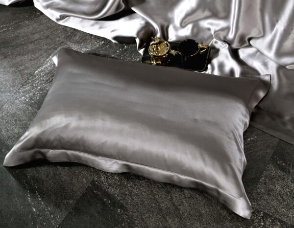Silver Gray 25 Momme 4PCs Silk Sheet Set - Image 5