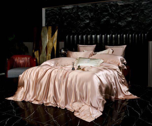 Champagne Blush 25 Momme 4PCs Silk Sheet Set - Image 2