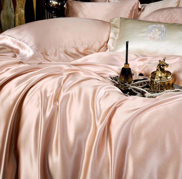 Champagne Blush 25 Momme 4PCs Silk Sheet Set - Image 4