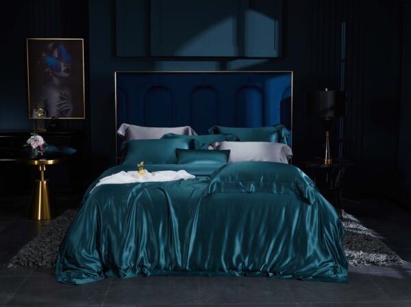Peacock Blue 30 Momme 4PCs Silk Sheet Set